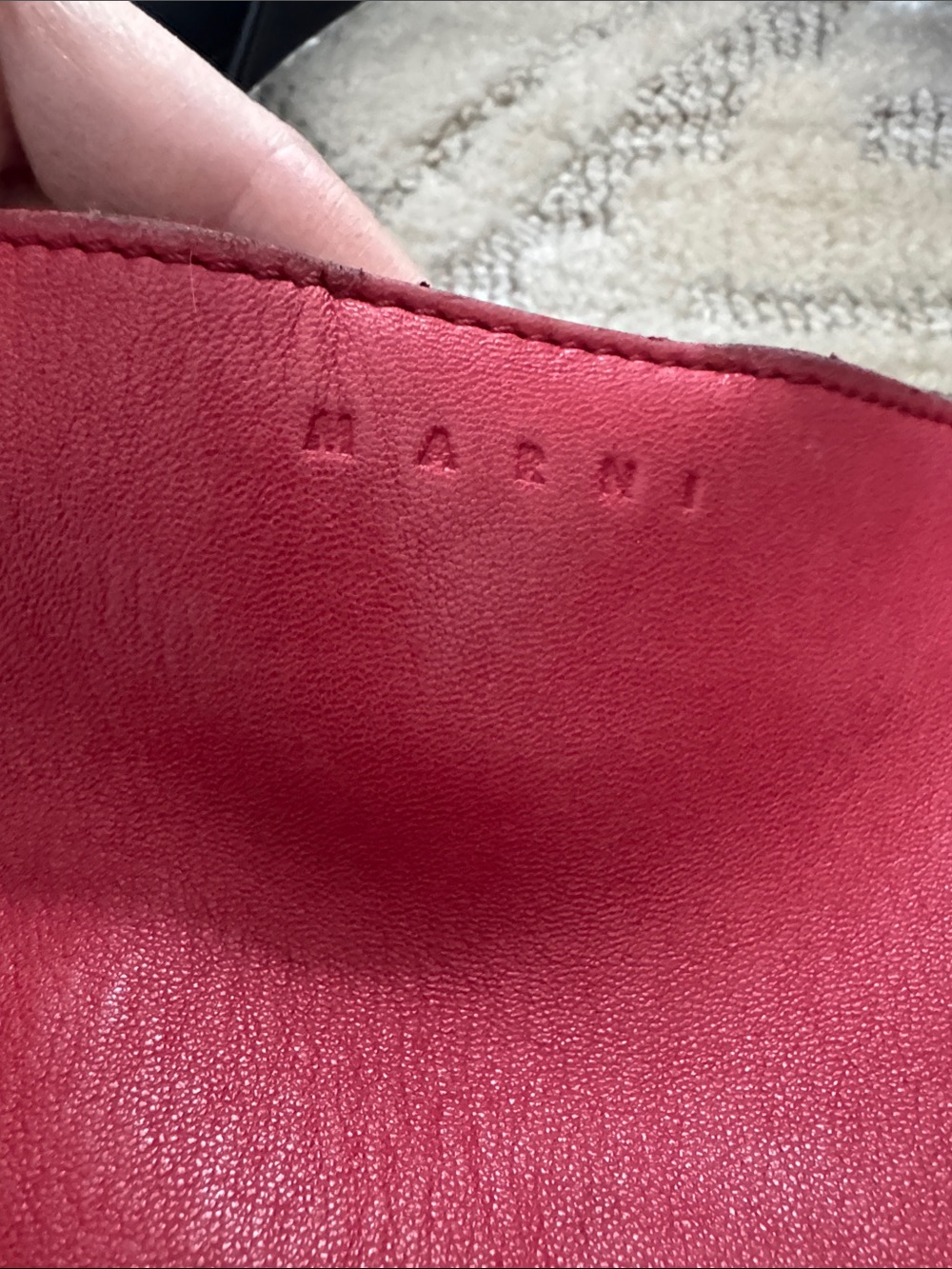 Marni leather hobo bucket bag in a red and brown color-block - Picture 3 of 13